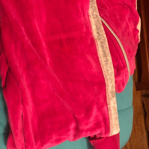 Jump suits - Picture 3 of 4